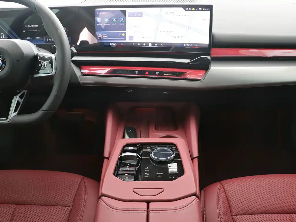 BMW 5 Series — миниатюра 9