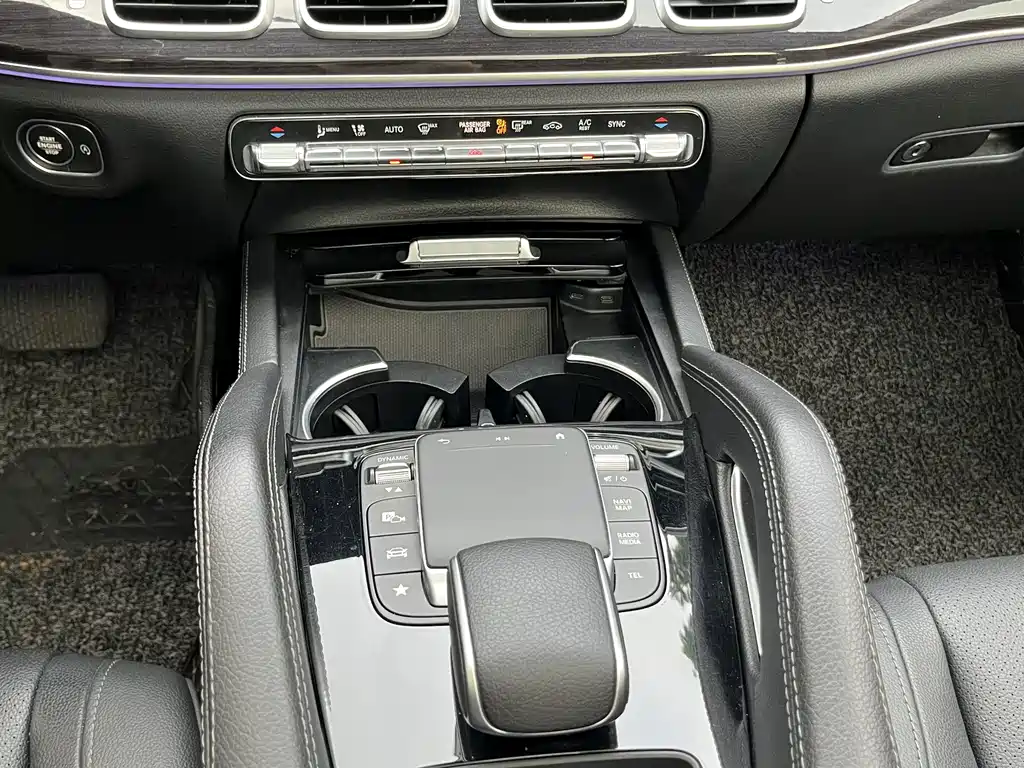 Mercedes-Benz GLE (Import) — миниатюра 23