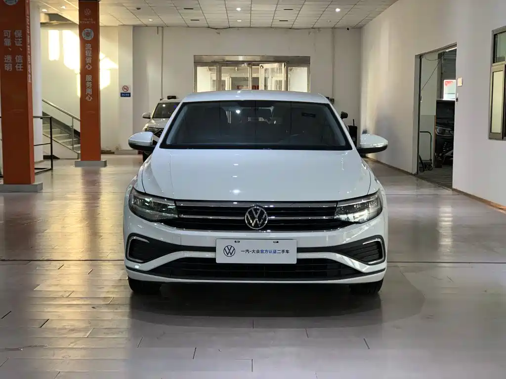 Volkswagen Bora — миниатюра 2