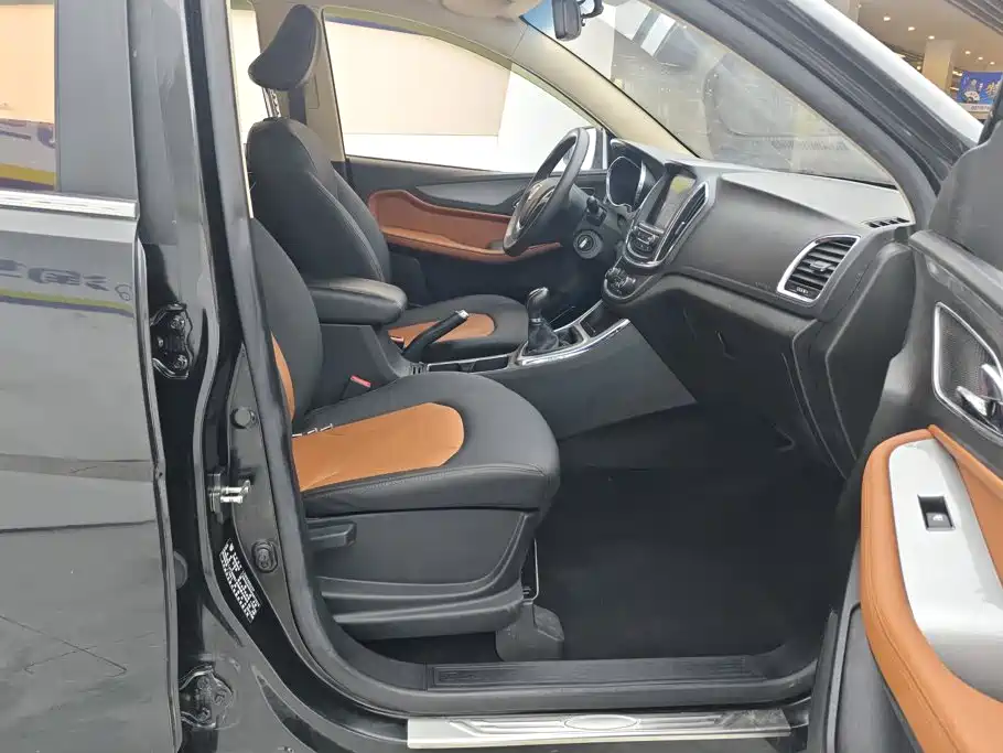 Baojun 560 — миниатюра 8