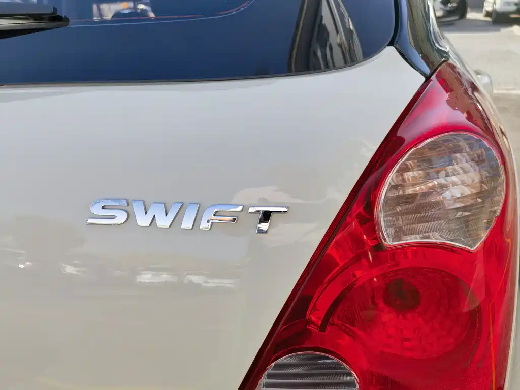Suzuki Swift — миниатюра 10