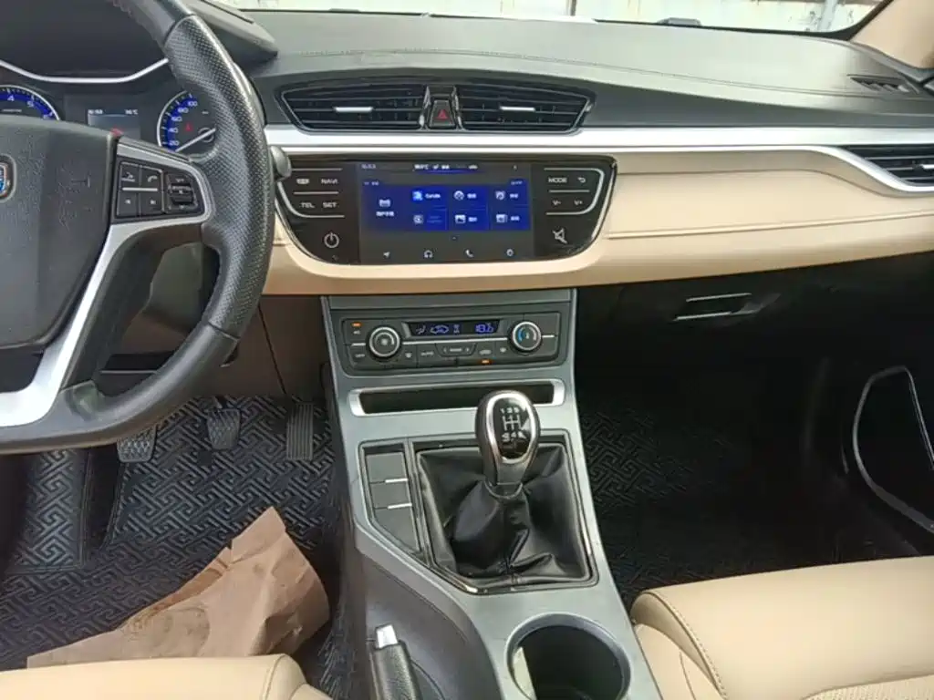 Geely Emgrand — миниатюра 13