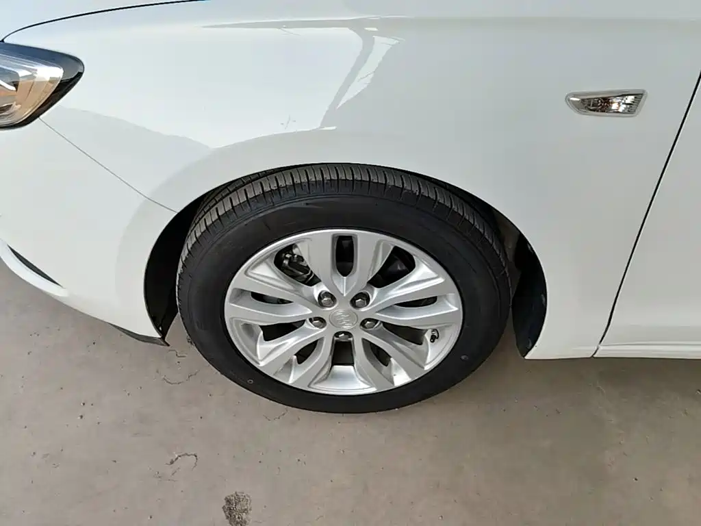 Buick Excelle — миниатюра 23