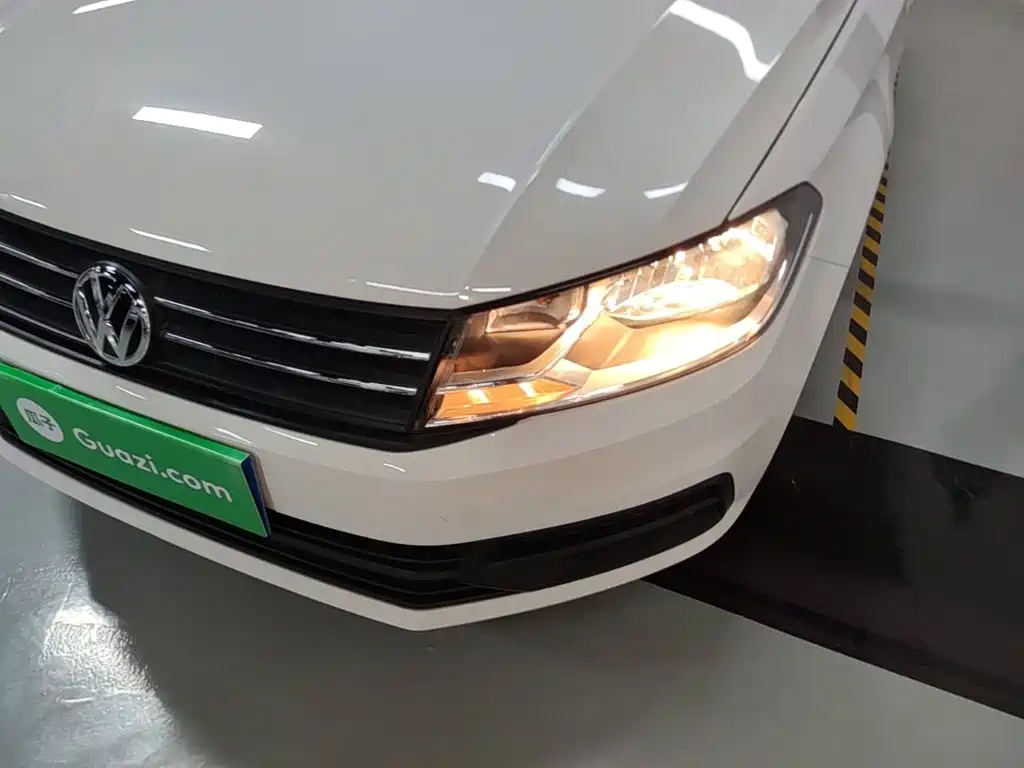 Volkswagen Santana — миниатюра 24