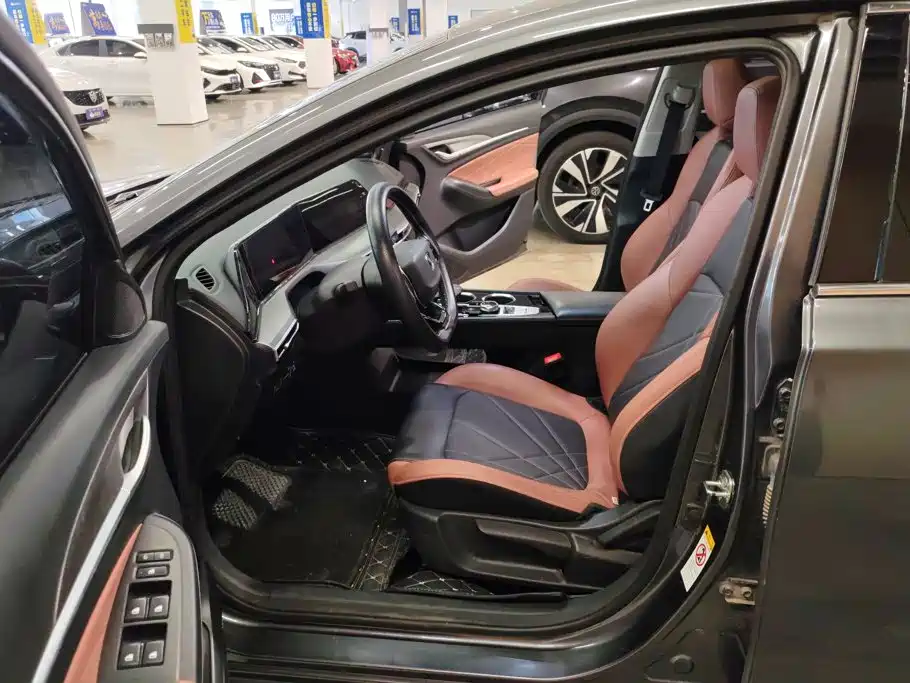 Changan Eado — миниатюра 9