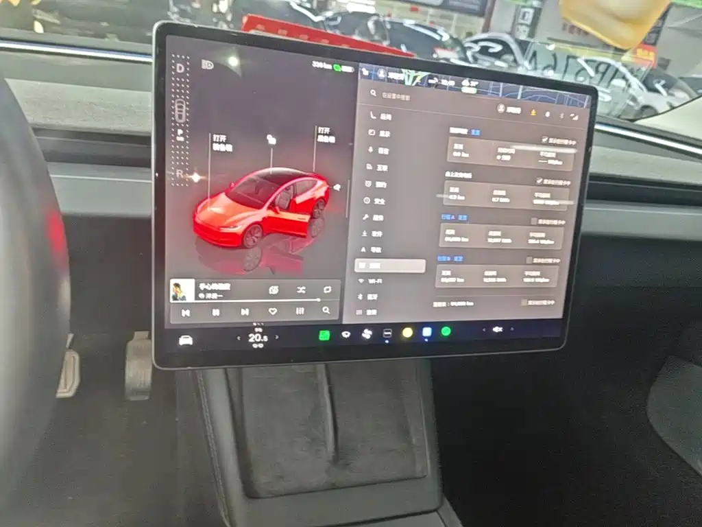 Tesla Model 3 — миниатюра 13