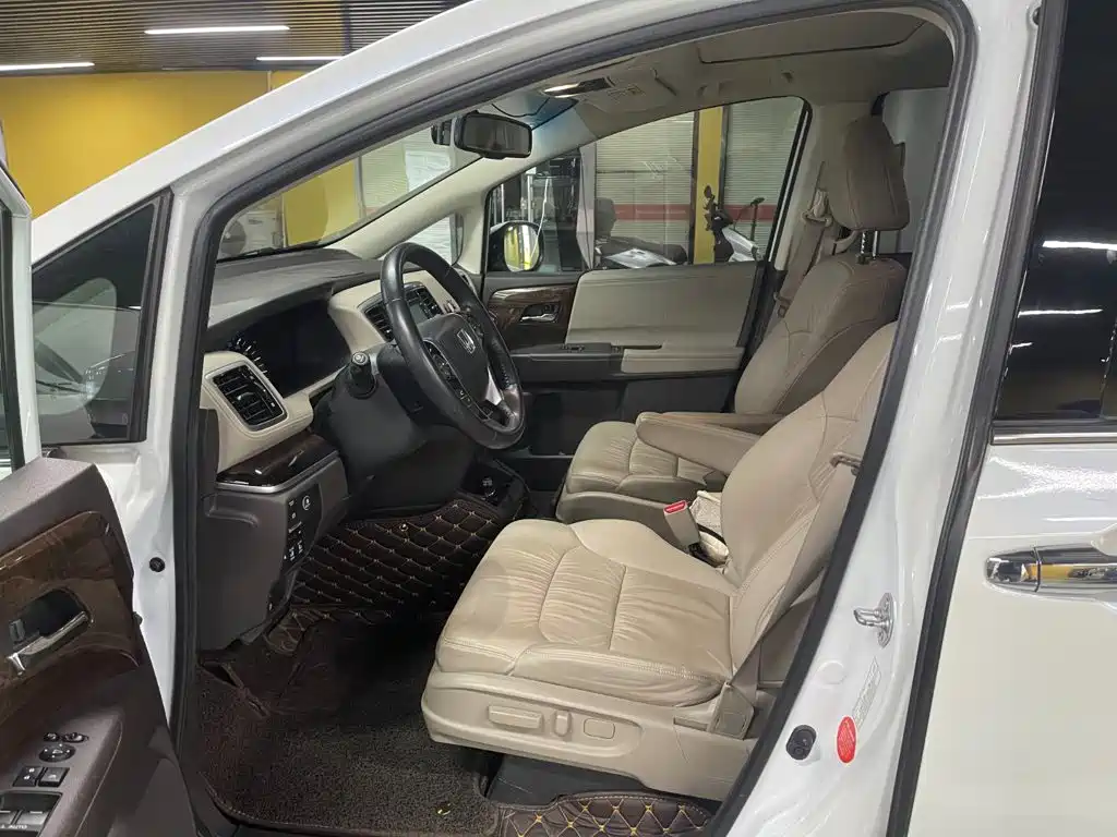 Honda Odyssey — миниатюра 7