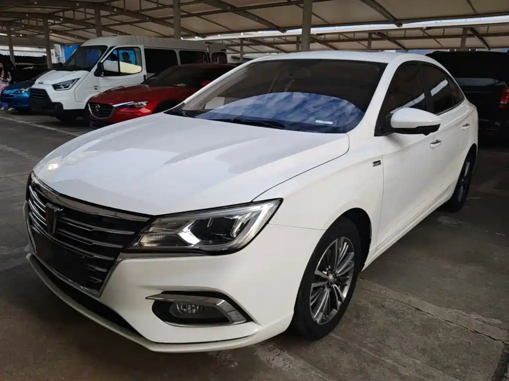 Roewe i5