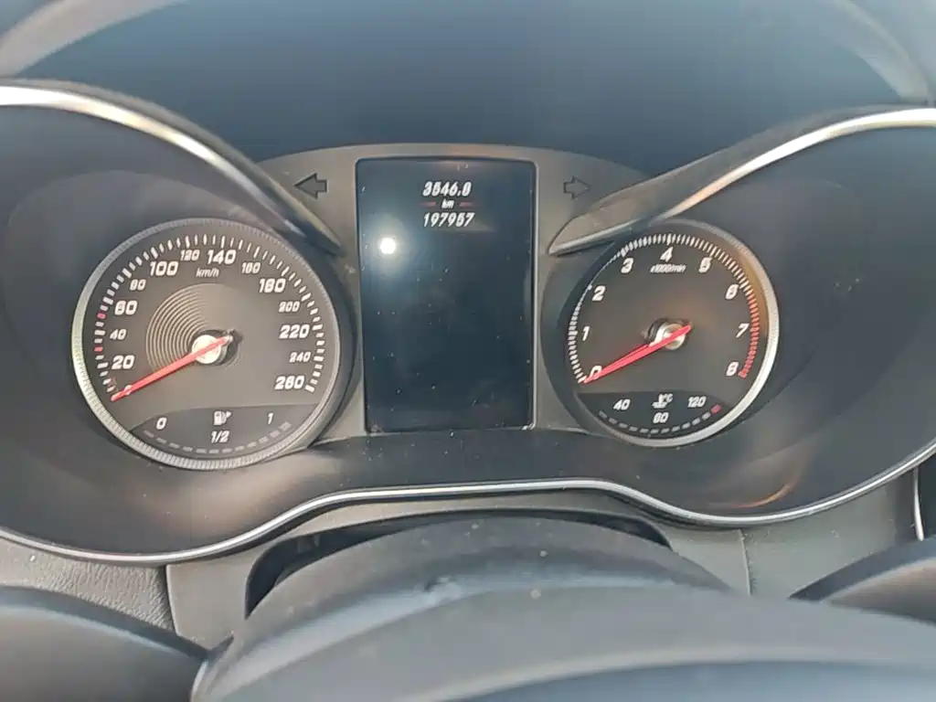 Mercedes-Benz C-Class — миниатюра 12