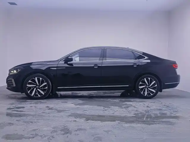 Volkswagen Passat — миниатюра 7