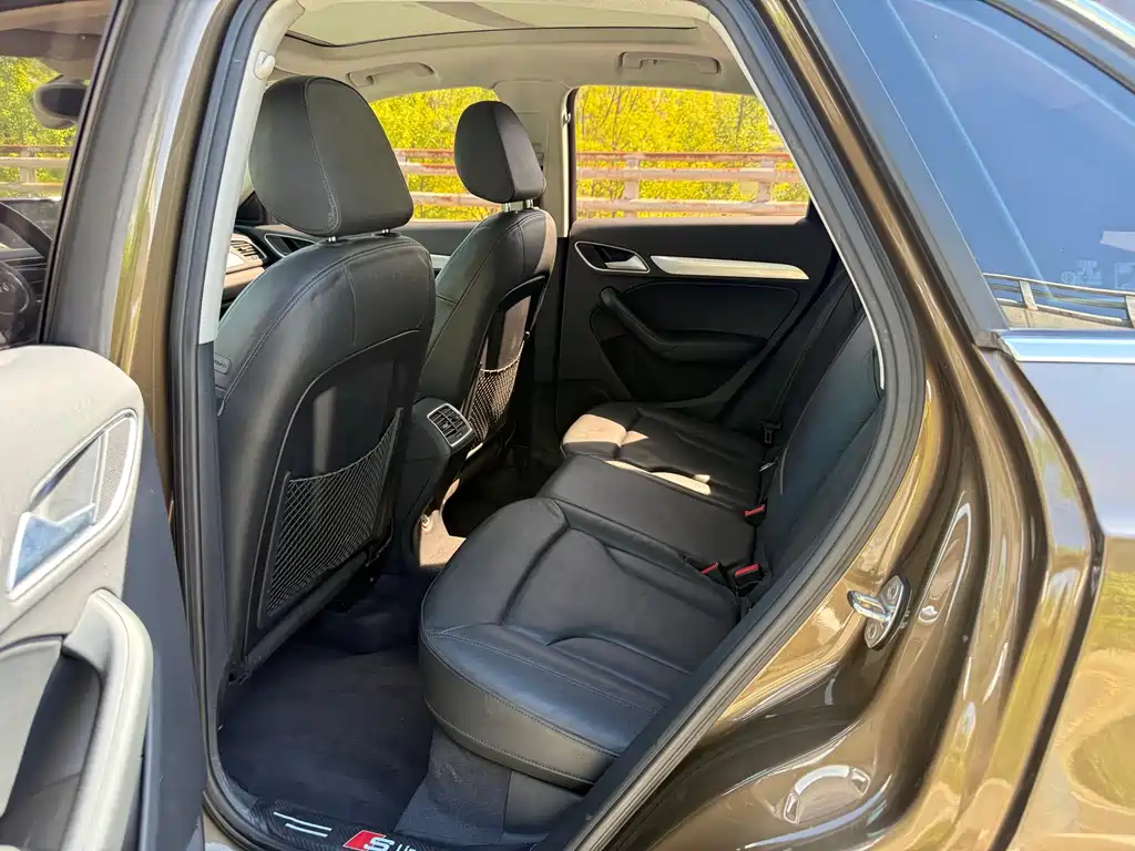 Audi Q3 2015 30 TFSI Comfort