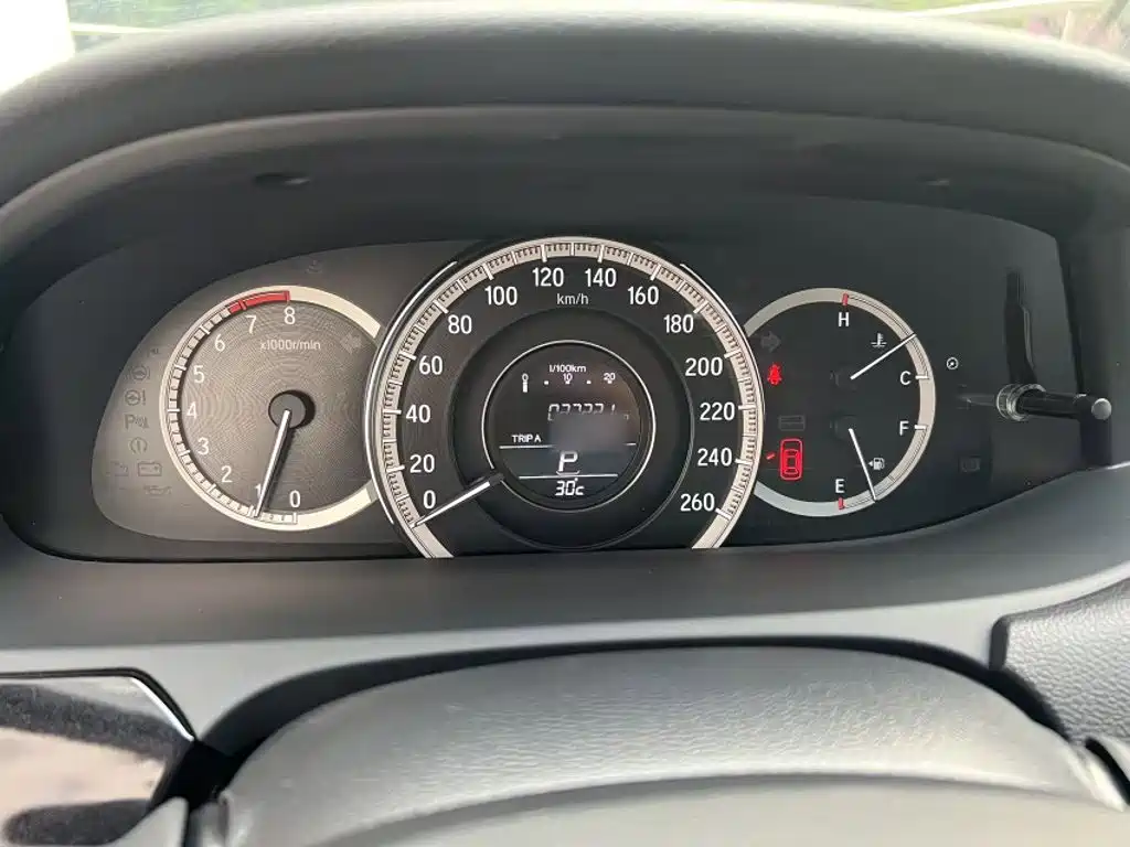 Honda Accord — миниатюра 16