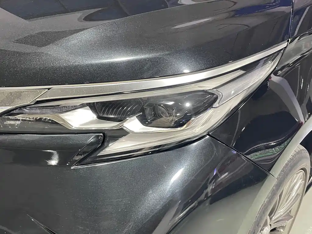 Toyota Sienna — миниатюра 20