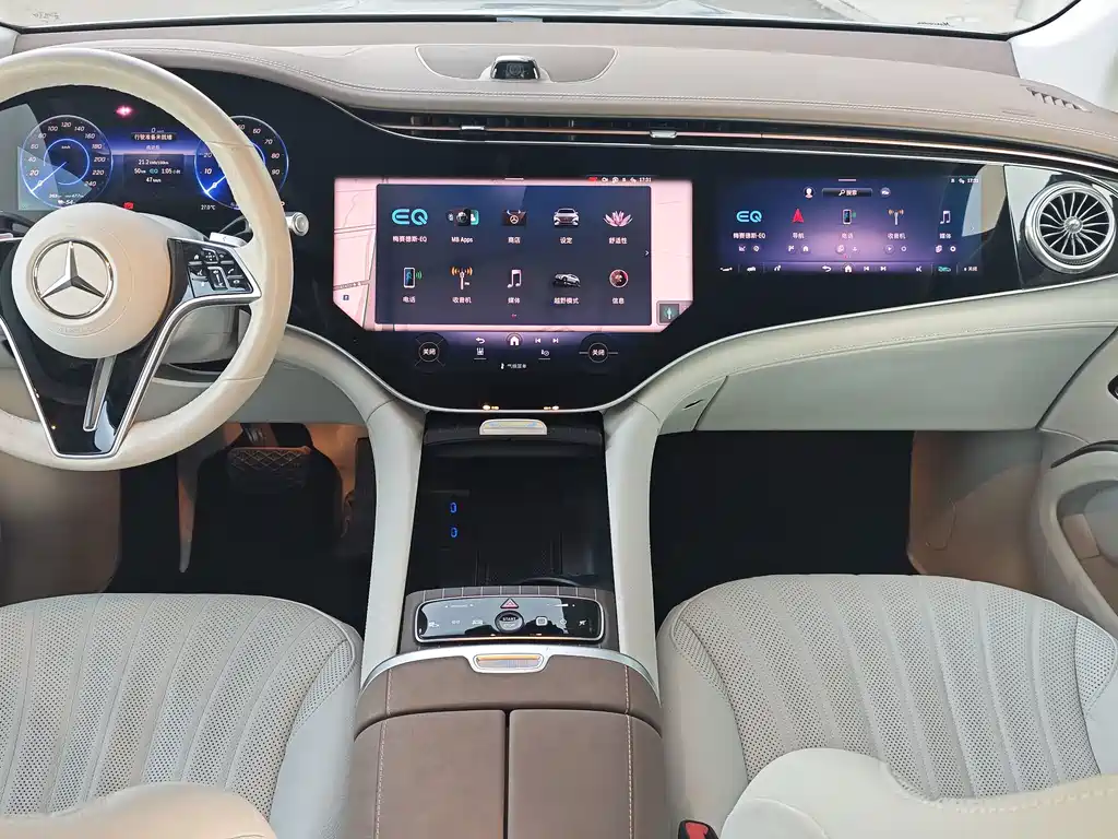 Mercedes-Benz EQS SUV — миниатюра 12