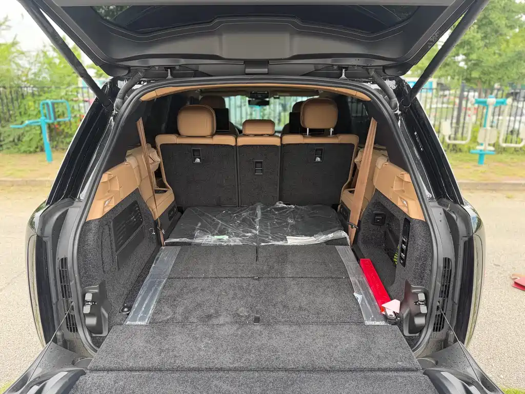 Land Rover Range Rover — миниатюра 10