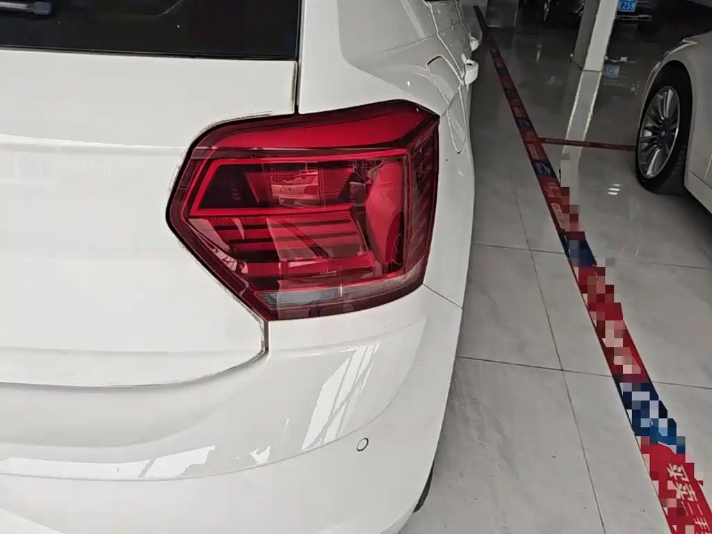 Volkswagen Polo — миниатюра 8