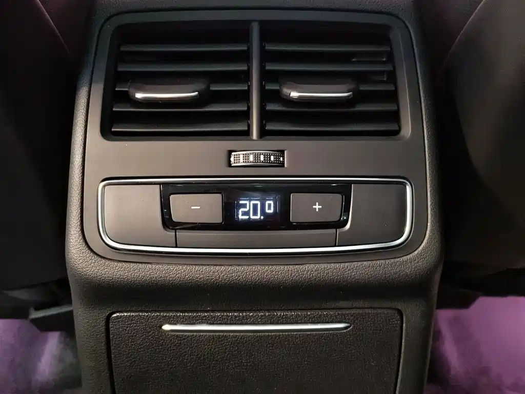 Audi A4L — миниатюра 16