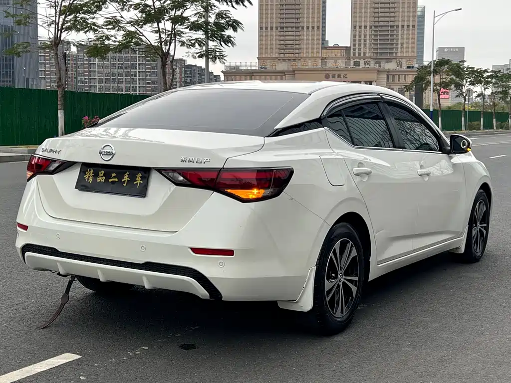 NISSAN XUAN YI