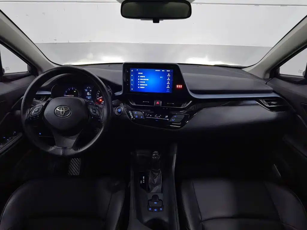 Toyota IZOA — миниатюра 5