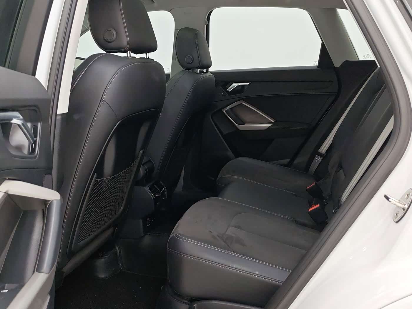 Audi Q3 1.4 л 2022 г. Белый, пробег 42000 км
