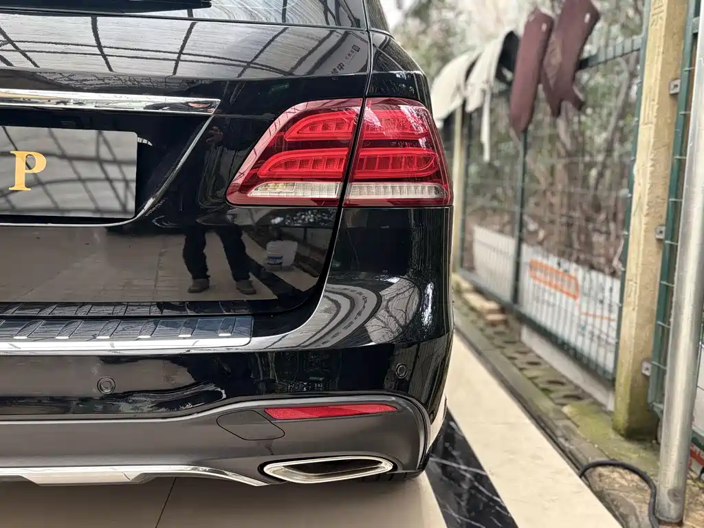MERCEDES-BENZ GLE