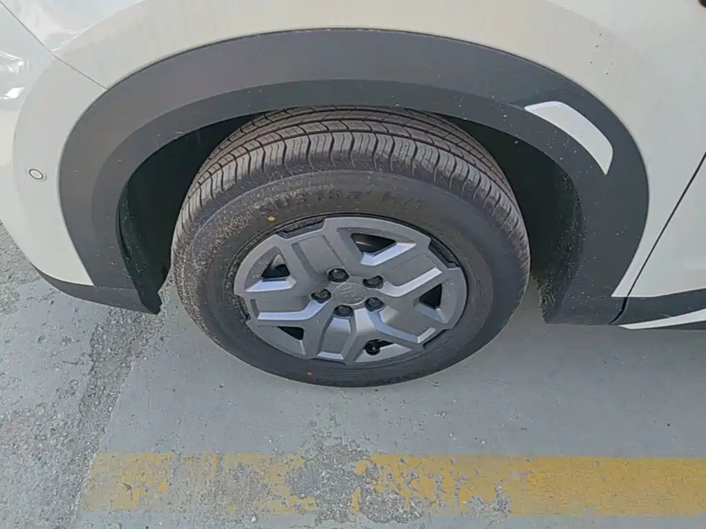 BYD Yuan UP — миниатюра 23