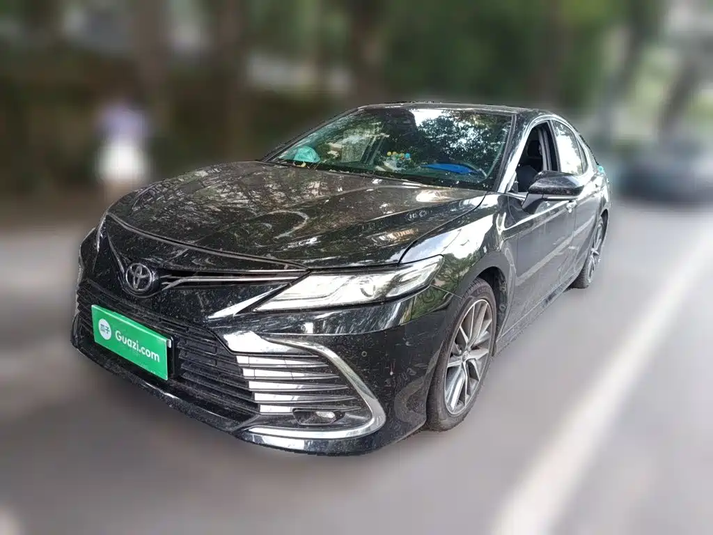 Toyota Camry — миниатюра 2