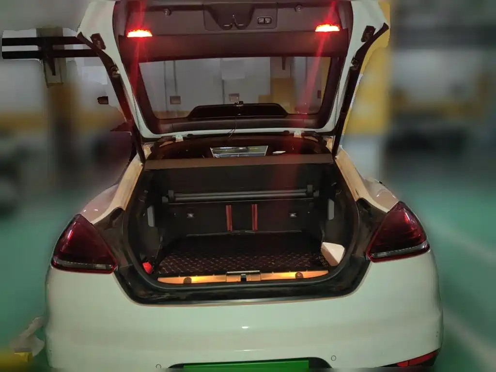 Porsche Panamera — миниатюра 15
