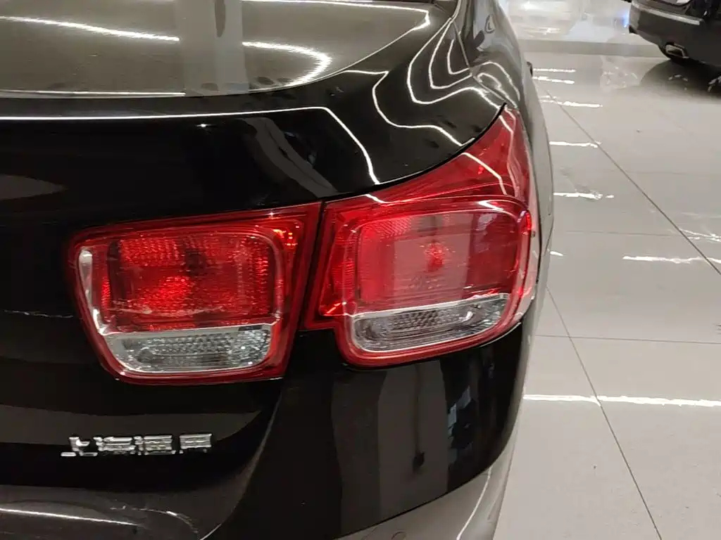 Chevrolet Malibu — миниатюра 8