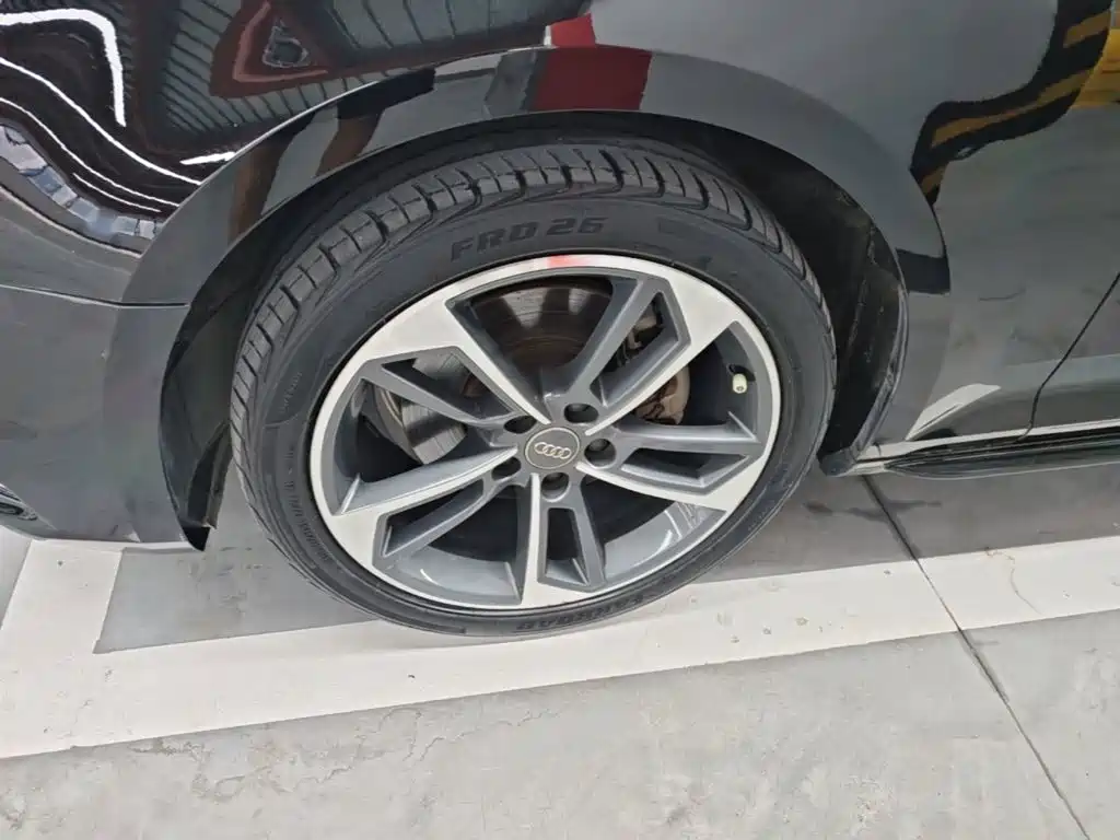 Audi A4L — миниатюра 23