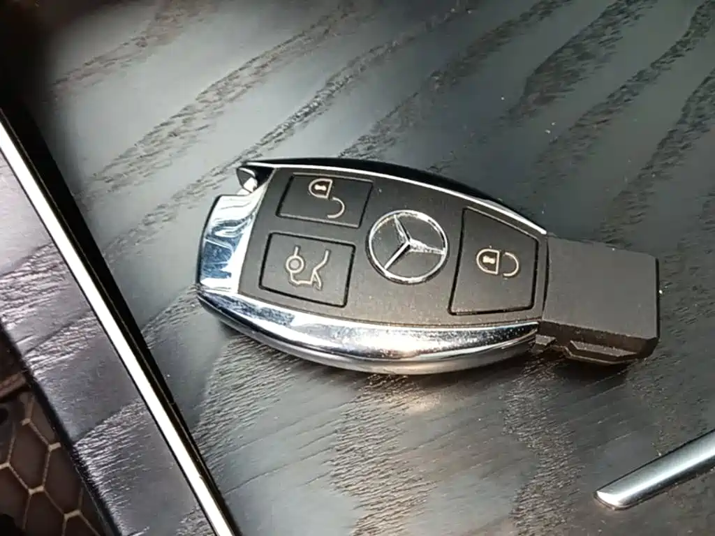 Mercedes-Benz C-Class — миниатюра 9