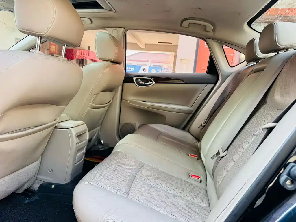 Nissan Sylphy 2012 1.6XL CVT Luxury