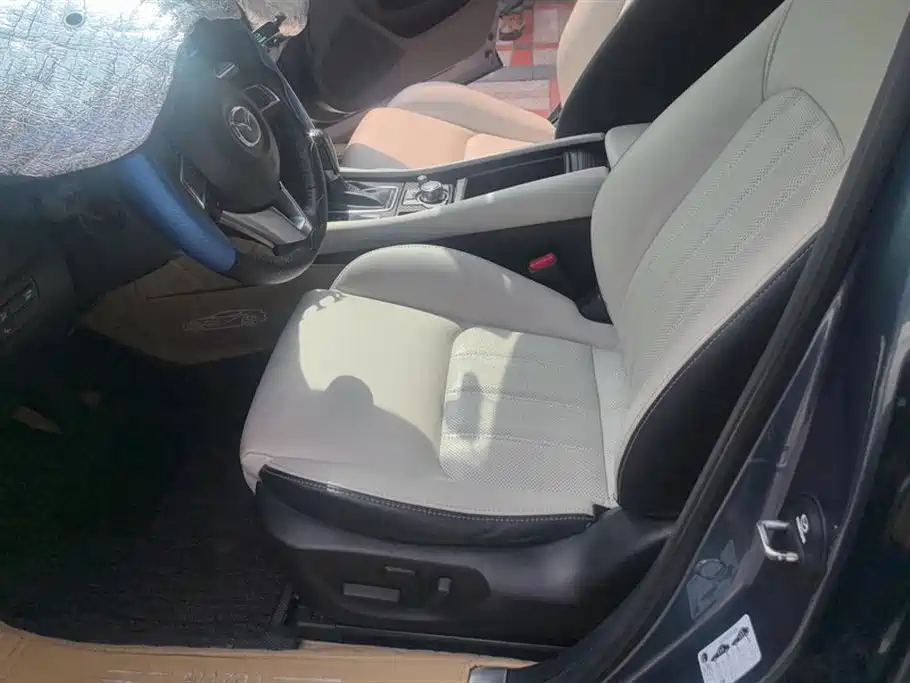 Mazda CX-4 2016 2.5L AT