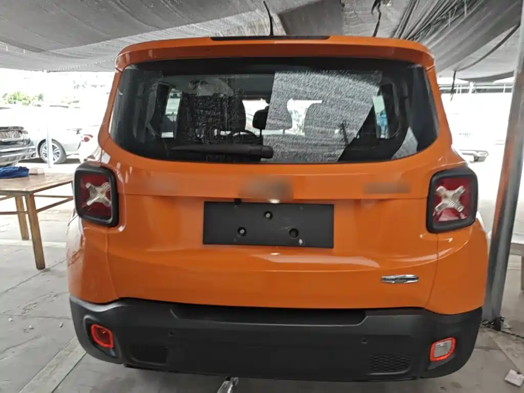Jeep Renegade — миниатюра 6