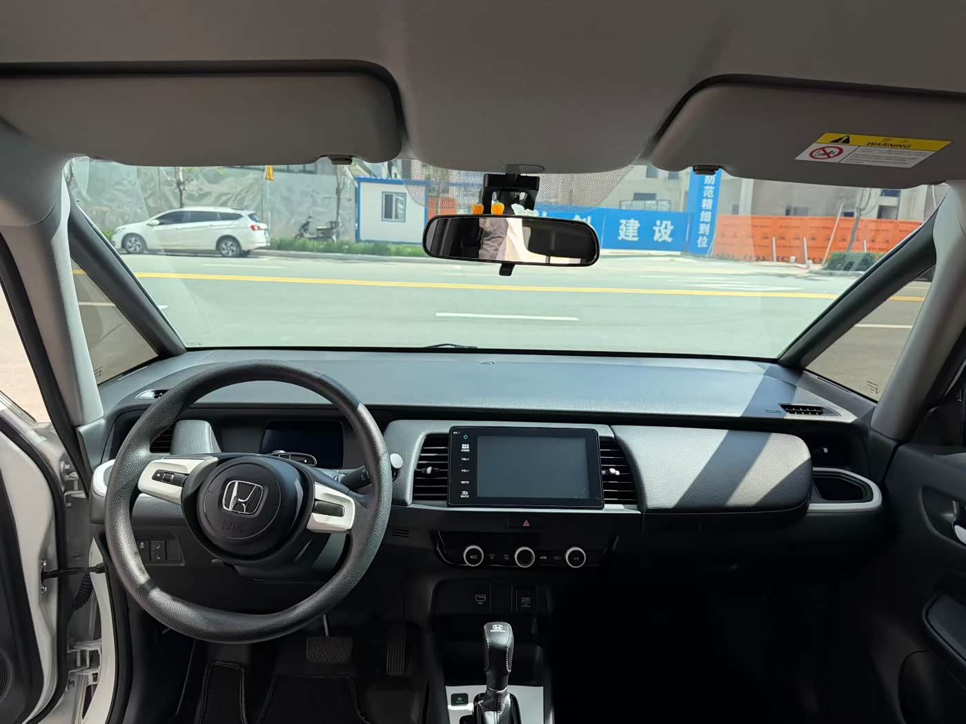 Honda Fit 1.5 л 2022 г. Белый, пробег 35000 км