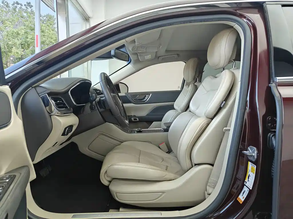 Lincoln Continental — миниатюра 9