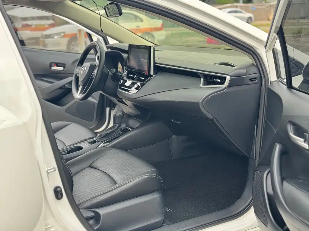 Toyota Corolla — миниатюра 6