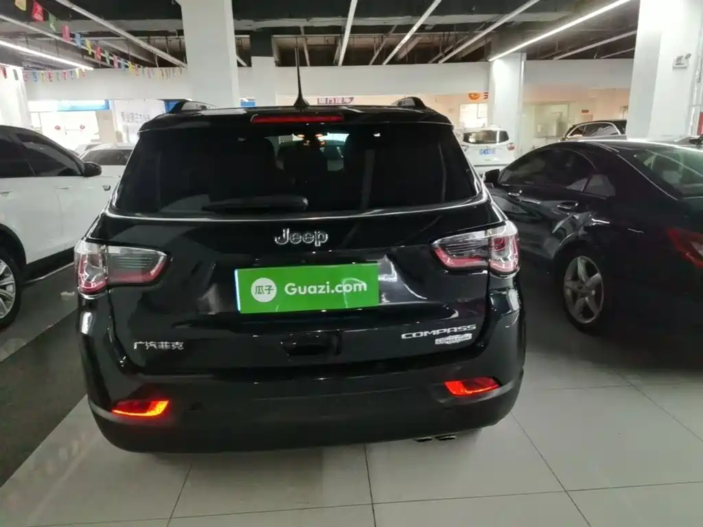 Jeep Compass — миниатюра 6