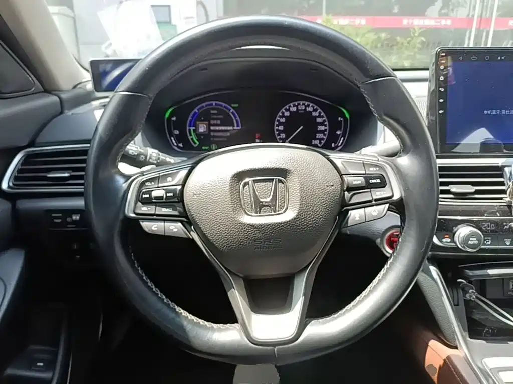 Honda Inspire — миниатюра 11