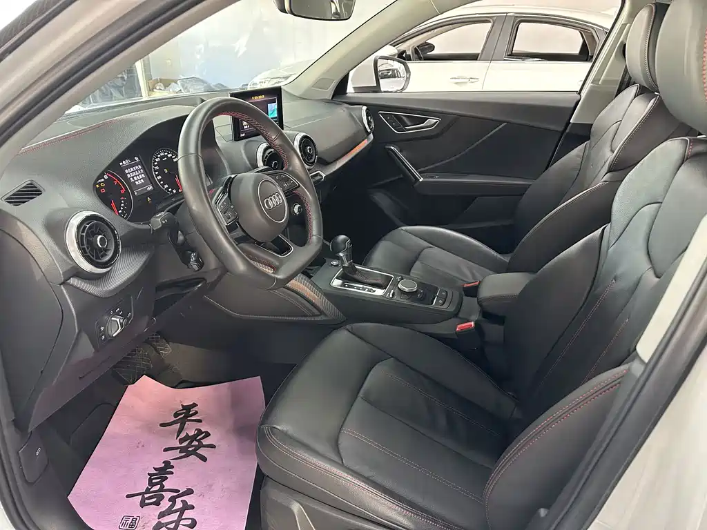 Audi Q2L — миниатюра 8