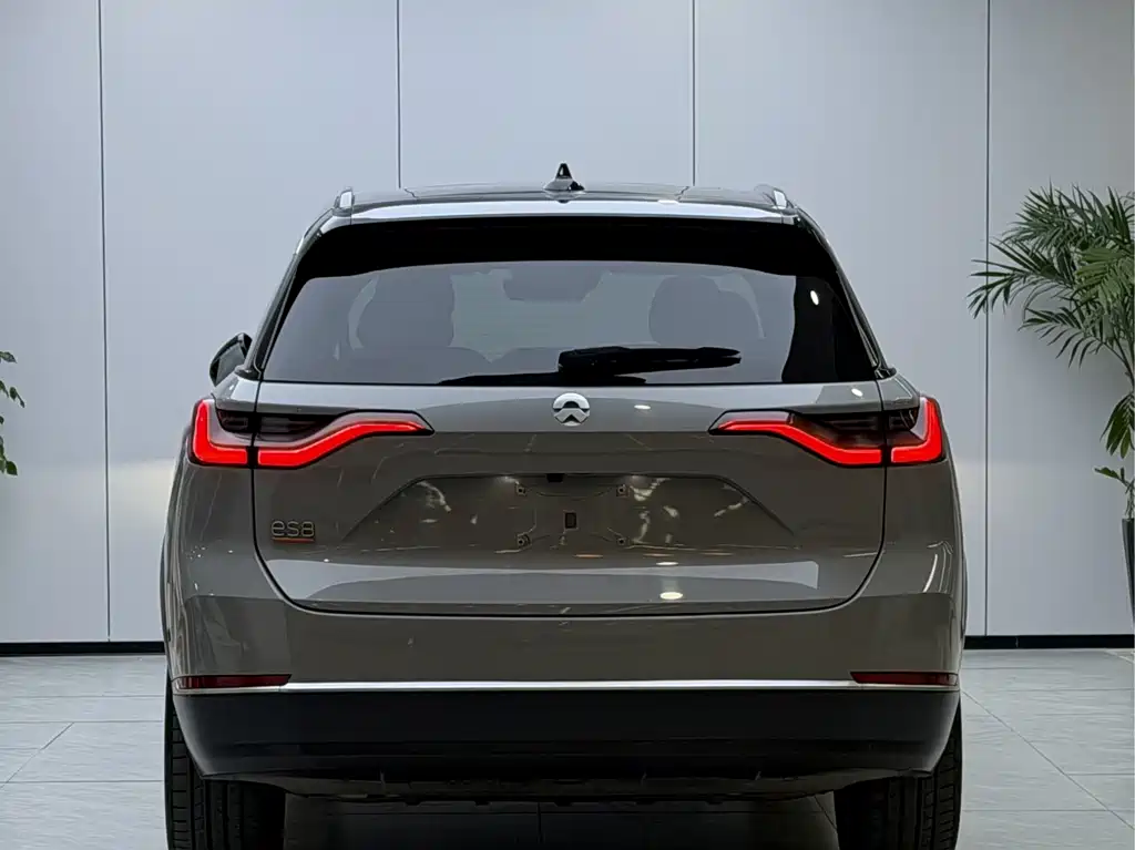 NIO NIO ES8