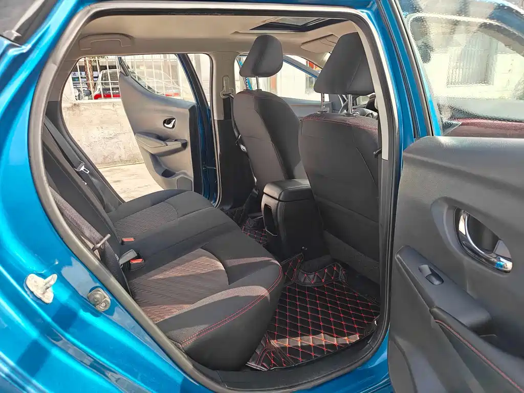 Nissan Bluebird — миниатюра 11