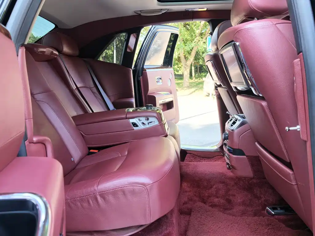 Rolls-Royce Ghost 6.6T Standard Edition, фото 18