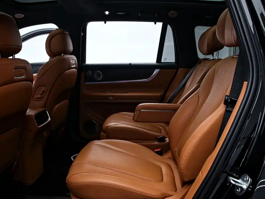 AITO ASK THE WORLD M9