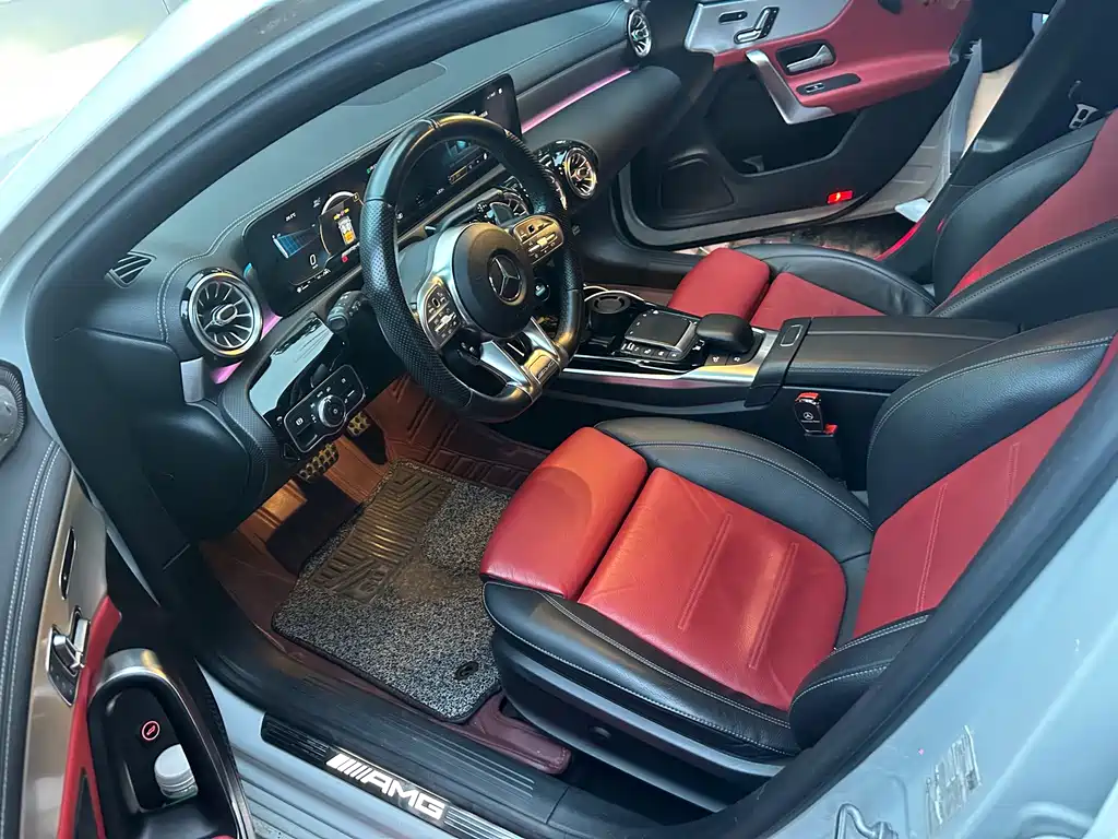 Mercedes-Benz A-Class AMG — миниатюра 2