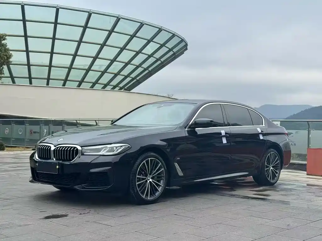 BMW 5 Series 2023