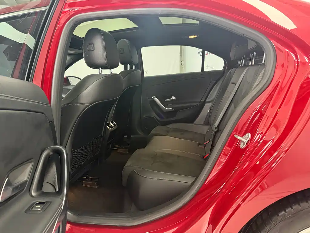 MERCEDES-BENZ A CLASS