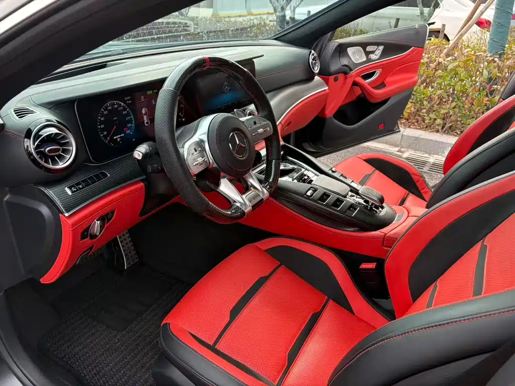 MERCEDES-BENZ AMG GT