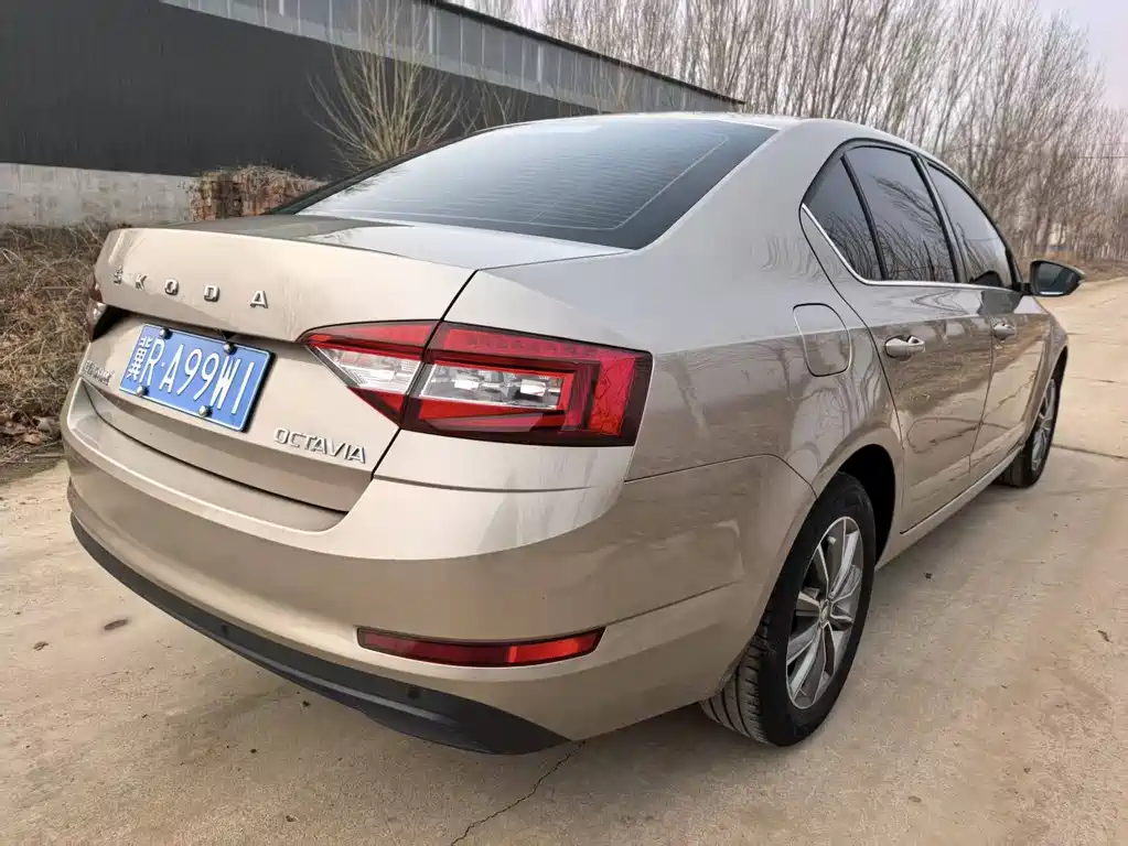 SKODA OCTAVIA