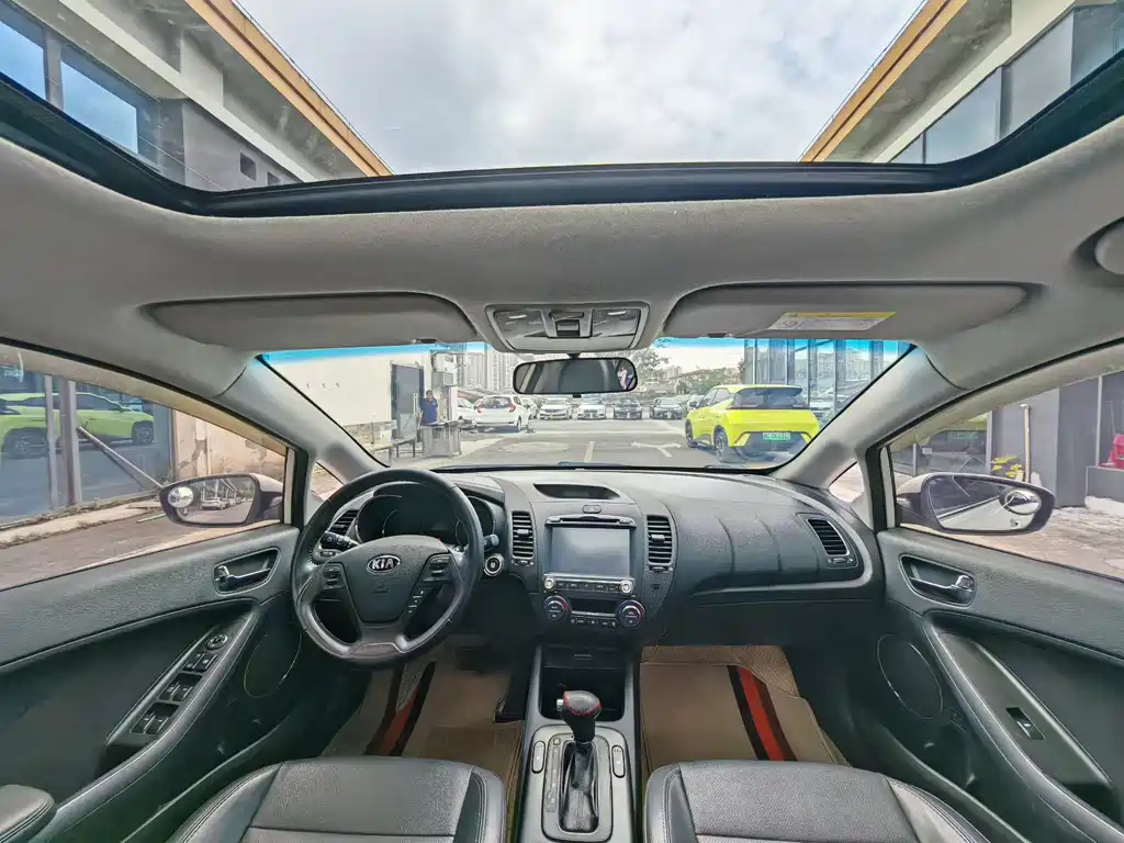 Kia K3S — миниатюра 4